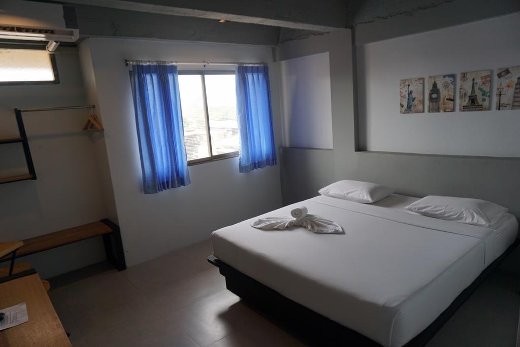 Thai Hotel Krabi town Buitenkant foto