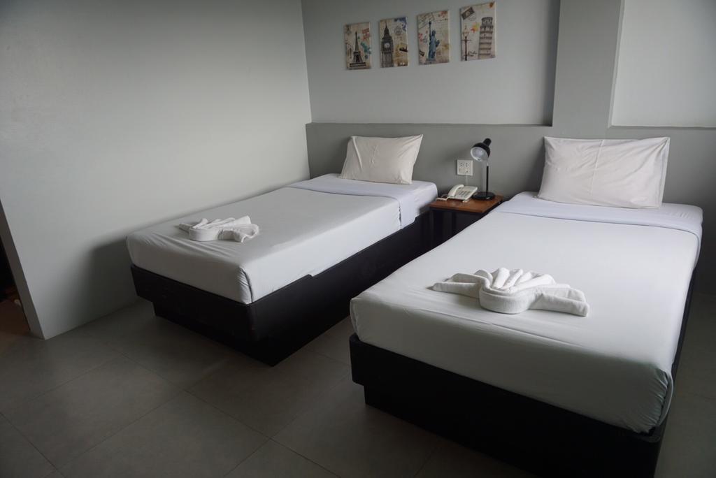 Thai Hotel Krabi town Buitenkant foto