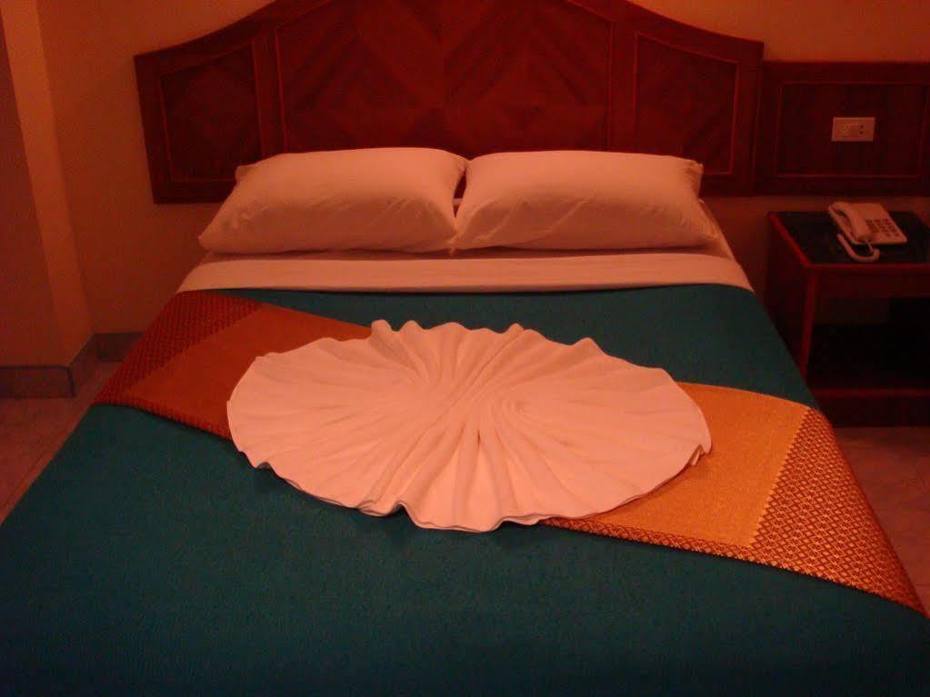 Thai Hotel Krabi town Buitenkant foto