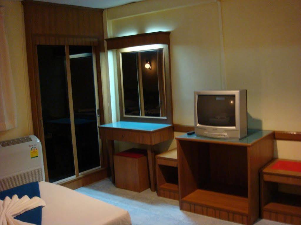 Thai Hotel Krabi town Buitenkant foto