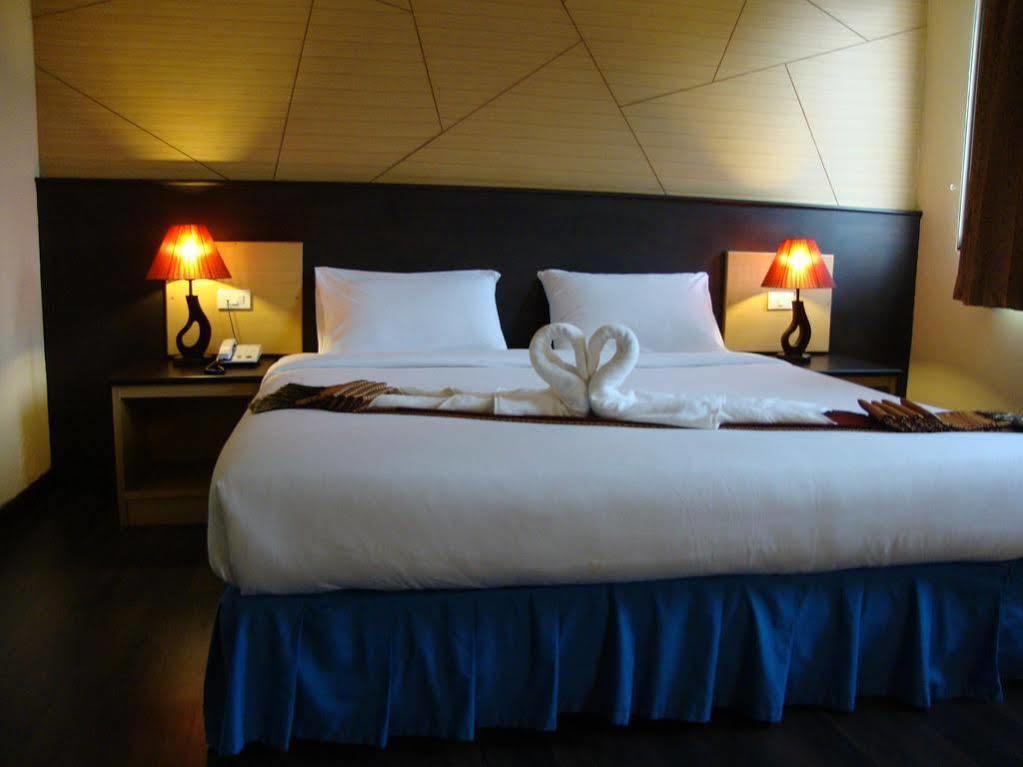 Thai Hotel Krabi town Buitenkant foto